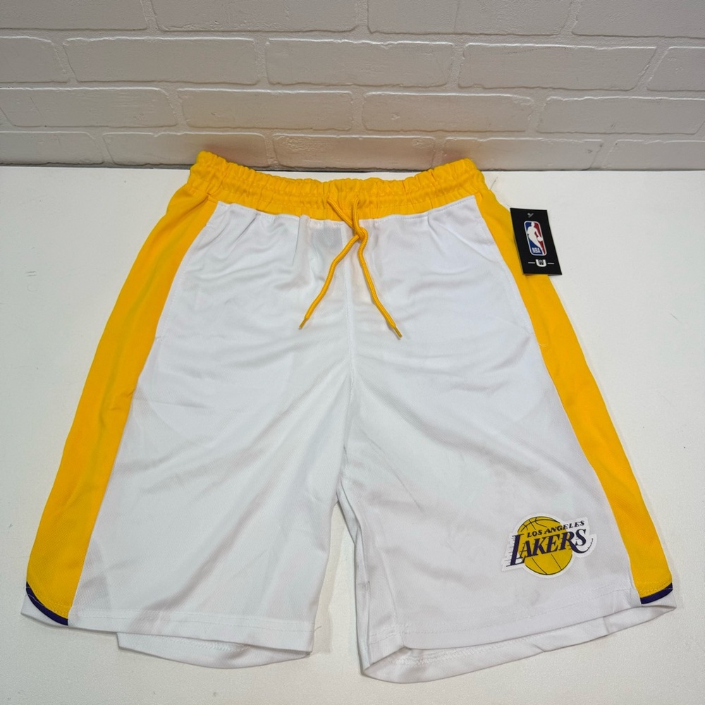 NEW - NBA LA Lakers - Razor Sharp Basketball Shorts - Mens Medium